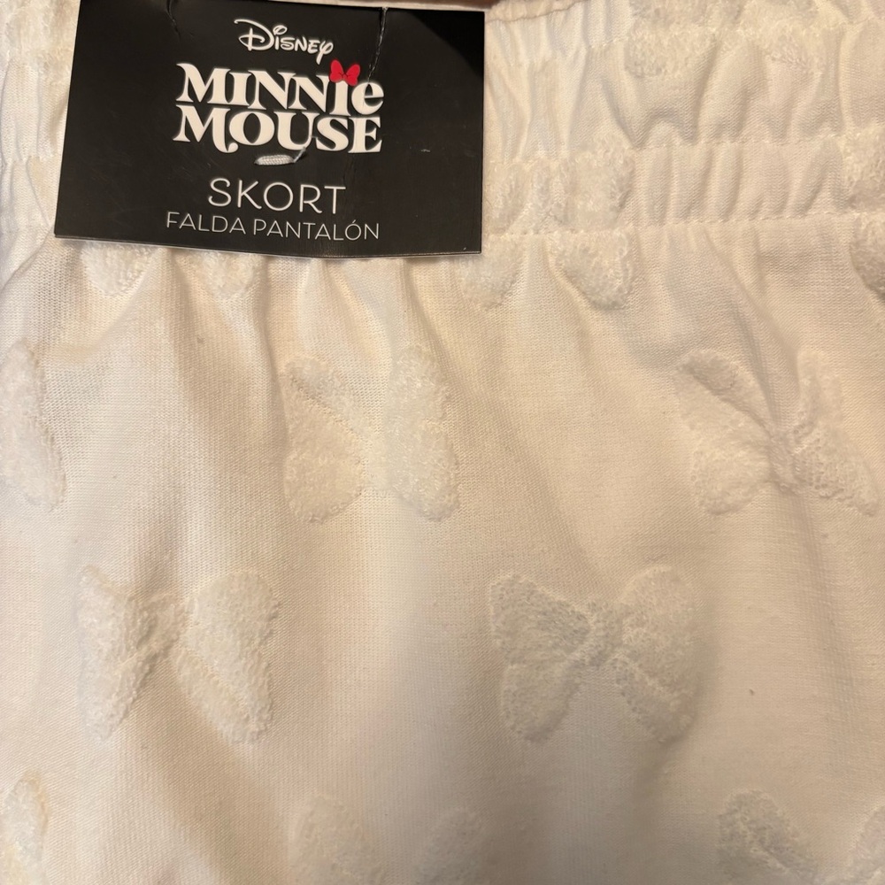 NWT Disney Minnie Mouse Embossed White Mini Skirt New Size Large